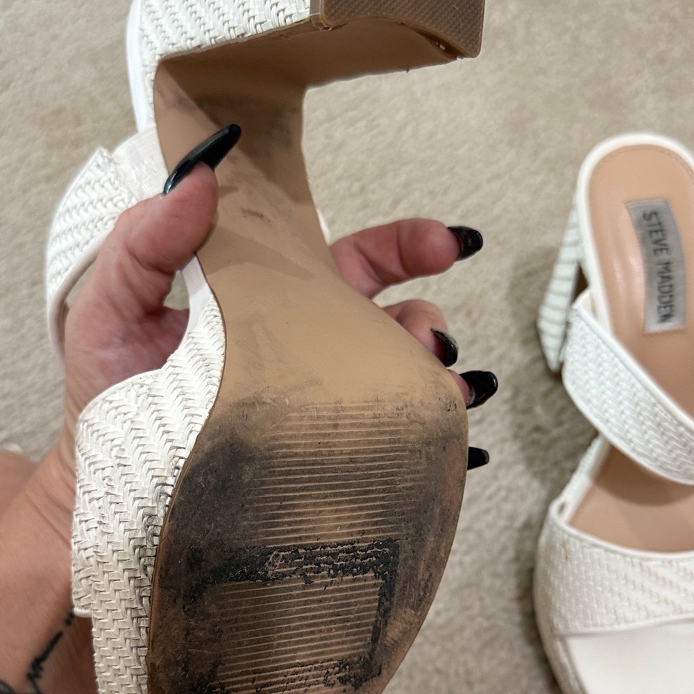 Steve Madden white Platform Sandals - Picture 4 of 5